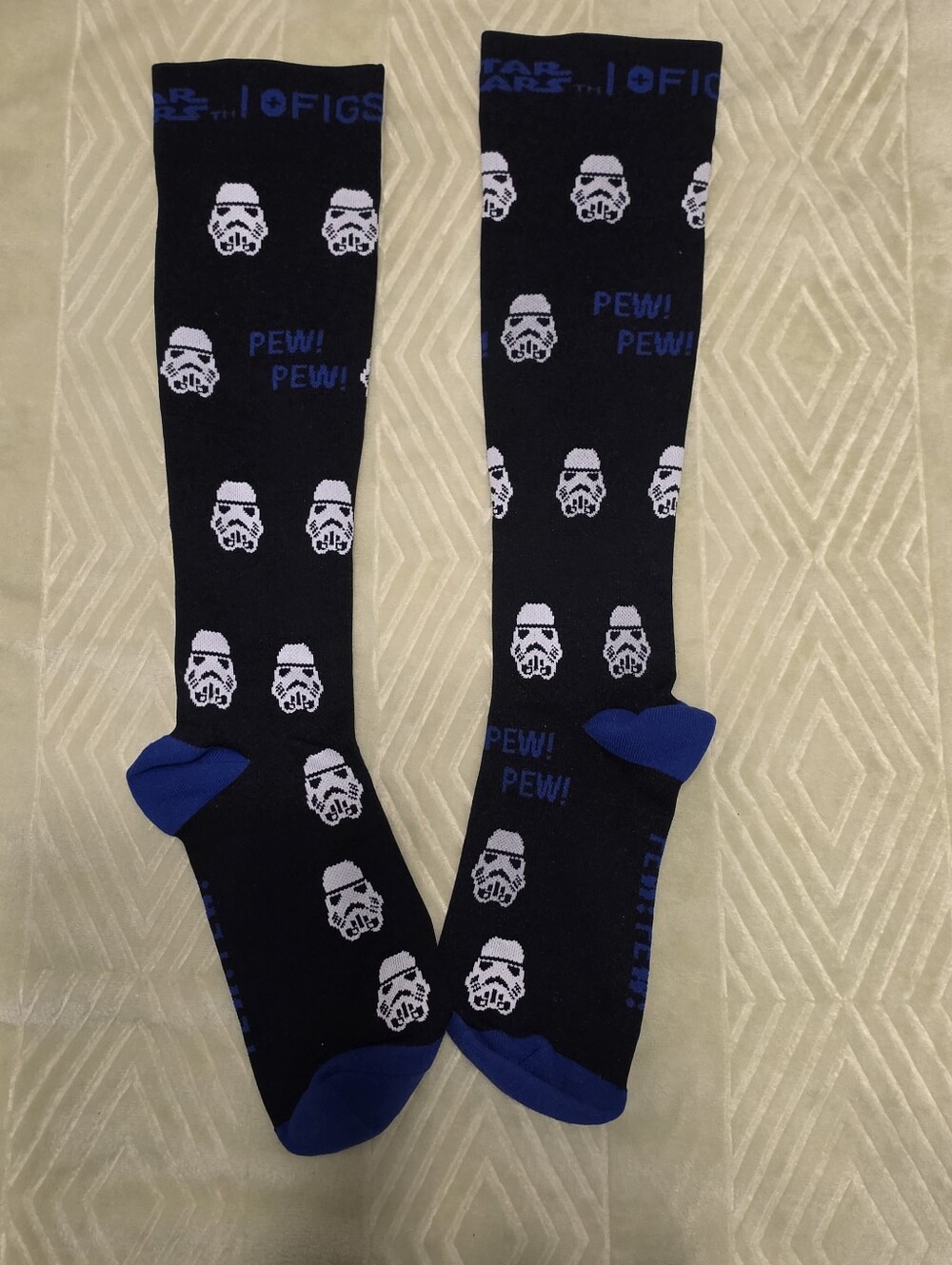 New Figs Compression Socks STAR WARS™ FIGS Limited Edition Stormtroope